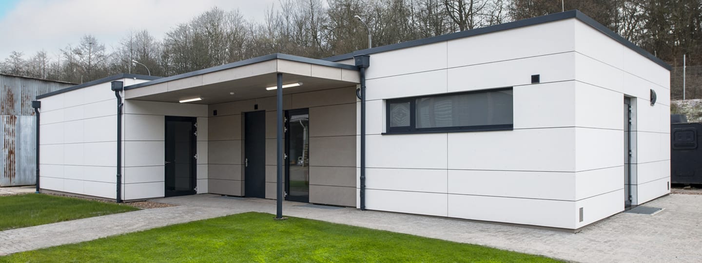 Zwei neue Sozial- und Bürogebäude in St. Wedel 